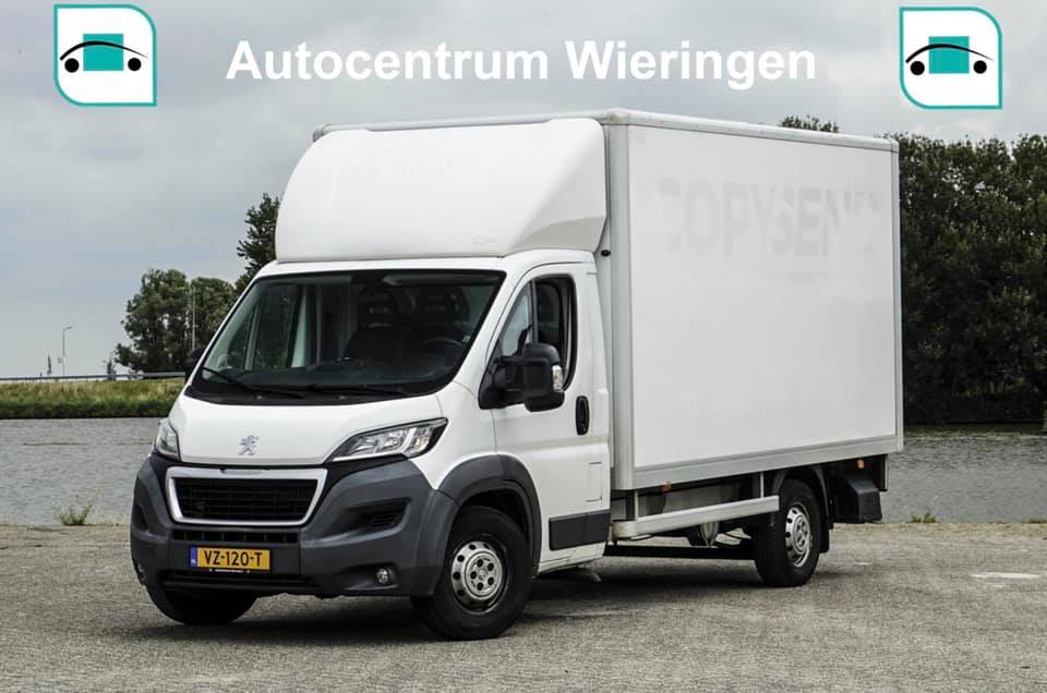 Bedrijfsauto gestolen in Schagen