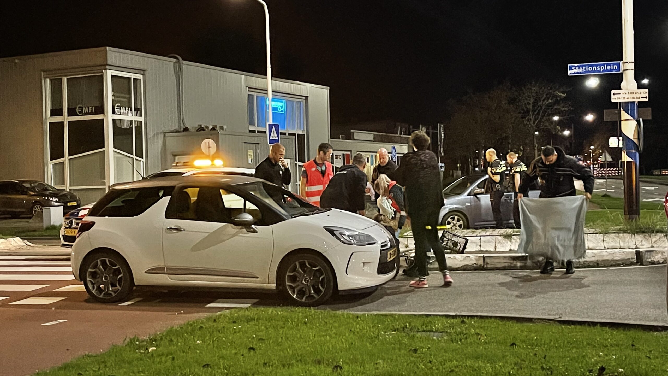 11DE9C72-53DF-44A8-8B29-27F113C3889C