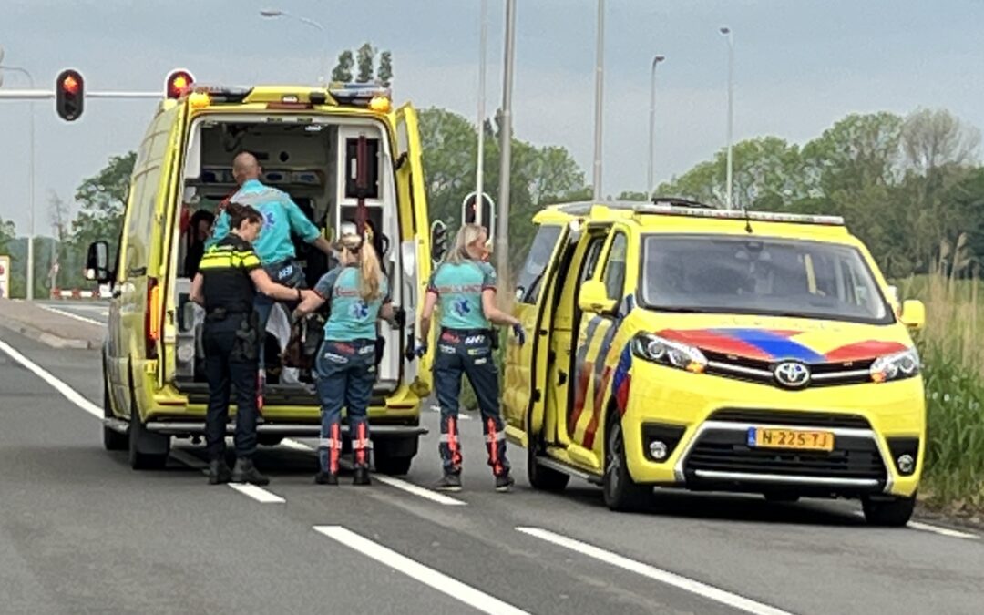 Kettingbotsing met drie auto’s op Nauertogt in Broek op Langedijk, kind naar ziekenhuis