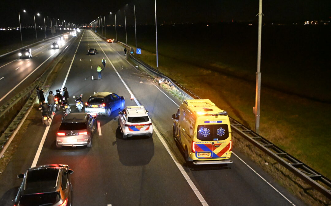 A9 richting Uitgeest volledig dicht na ongeval letsel
