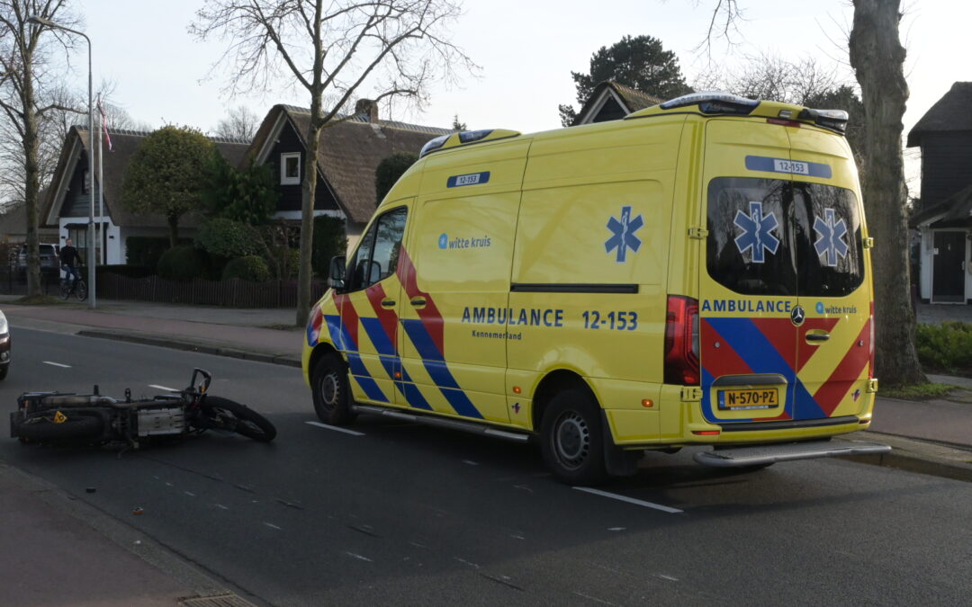 Motorrijder zwaar gewond na aanrijding in Castricum