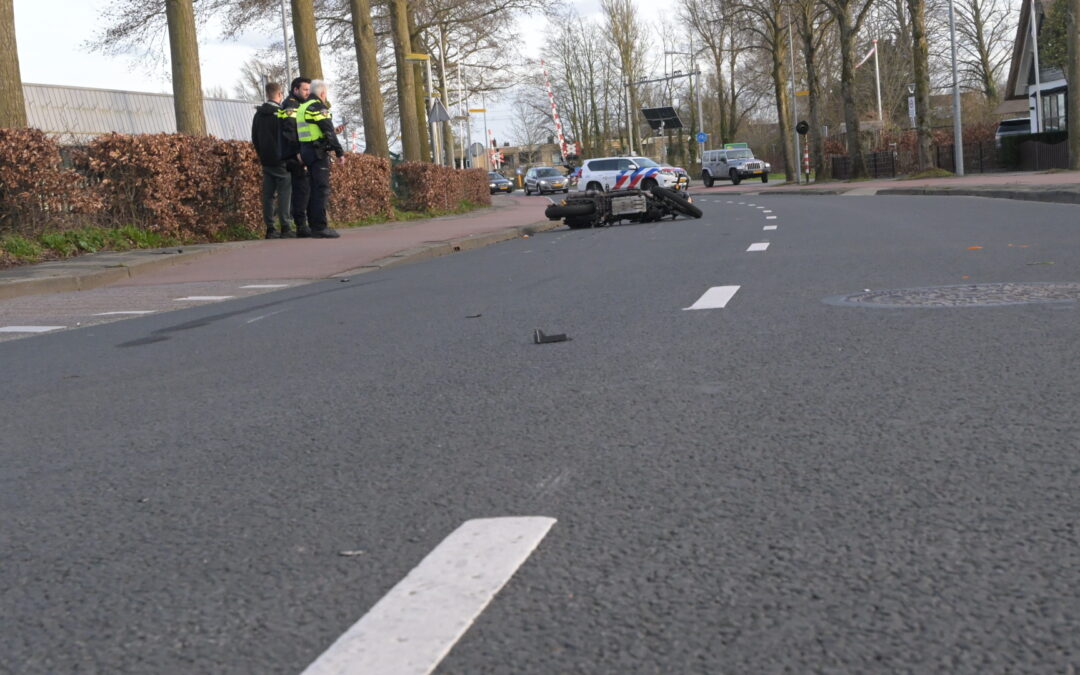 Update  motorrijder belandt 20 meter verder na zware aanrijding