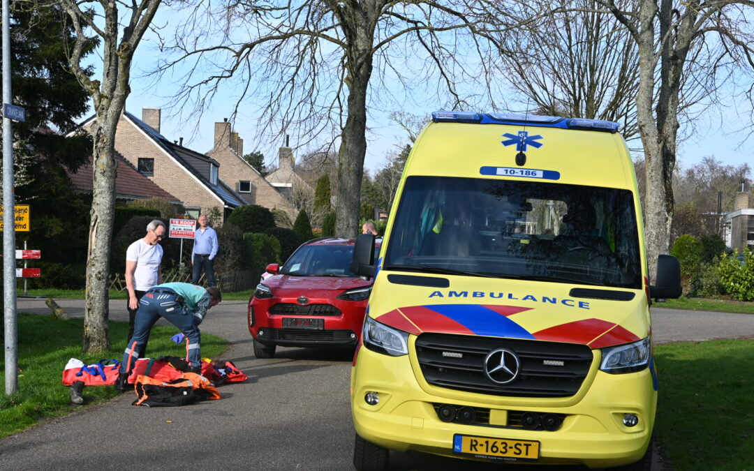 Fatbiker zwaar gewond aan benen na ongeval botsing met een auto