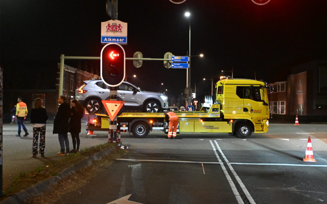 Ongeval op kruising Kennemerstraatweg en Heilooër Tolweg