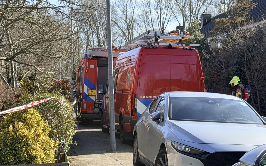 Politie stuit op verdachte chemicaliën in woning onderzoek loopt