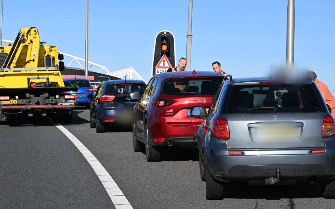 Ongeval materieel Flyover A9/Kooimeerplein