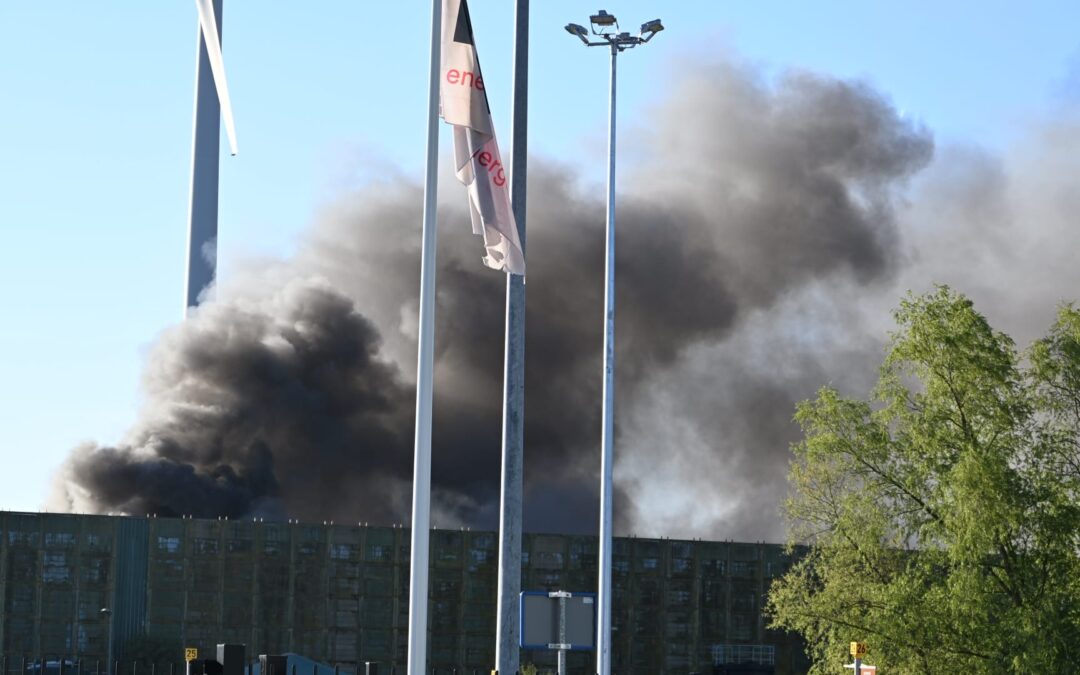 Grote brand bij Sortiva in Alkmaar