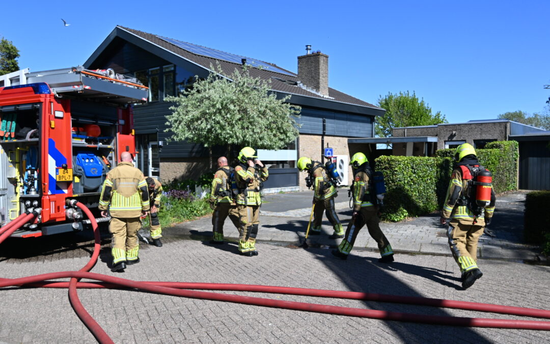 Woningbrand veroorzaakt flinke schade in Oudorp, geen gewonden