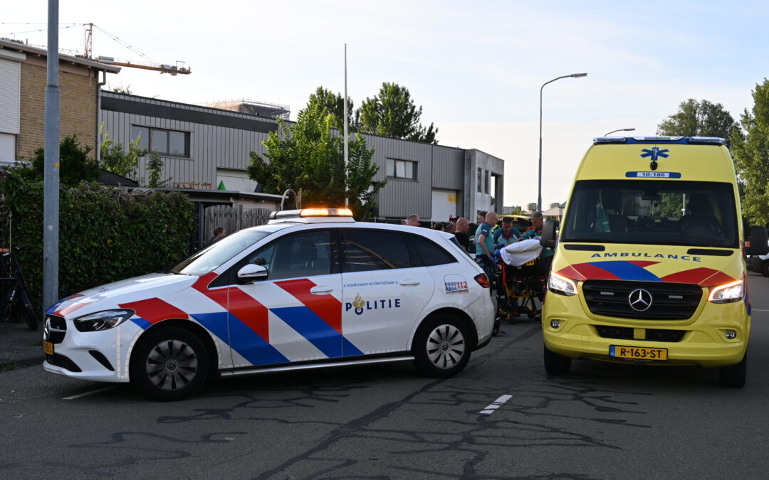 Motorrijder gewond na botsing met auto in Alkmaar