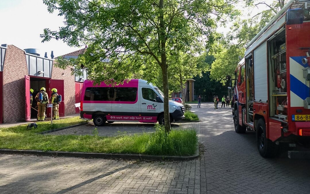 Gesprongen heet waterleiding zorgt voor brandmelding in technische ruimte