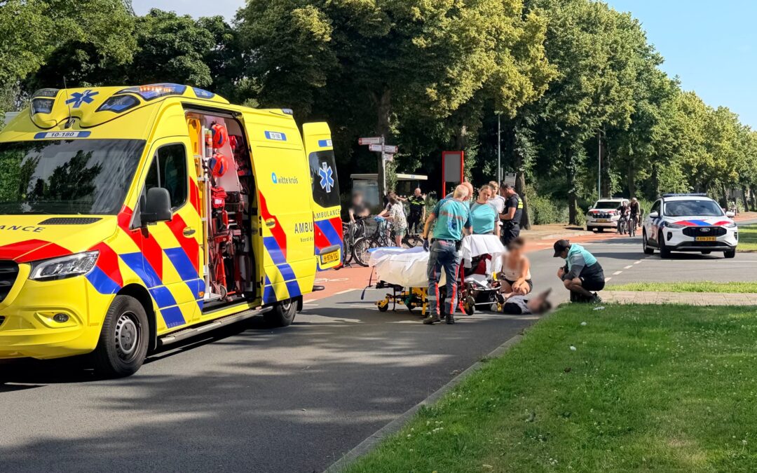 Fietser flink gewond na aanrijding op De Wuiver in Oudorp