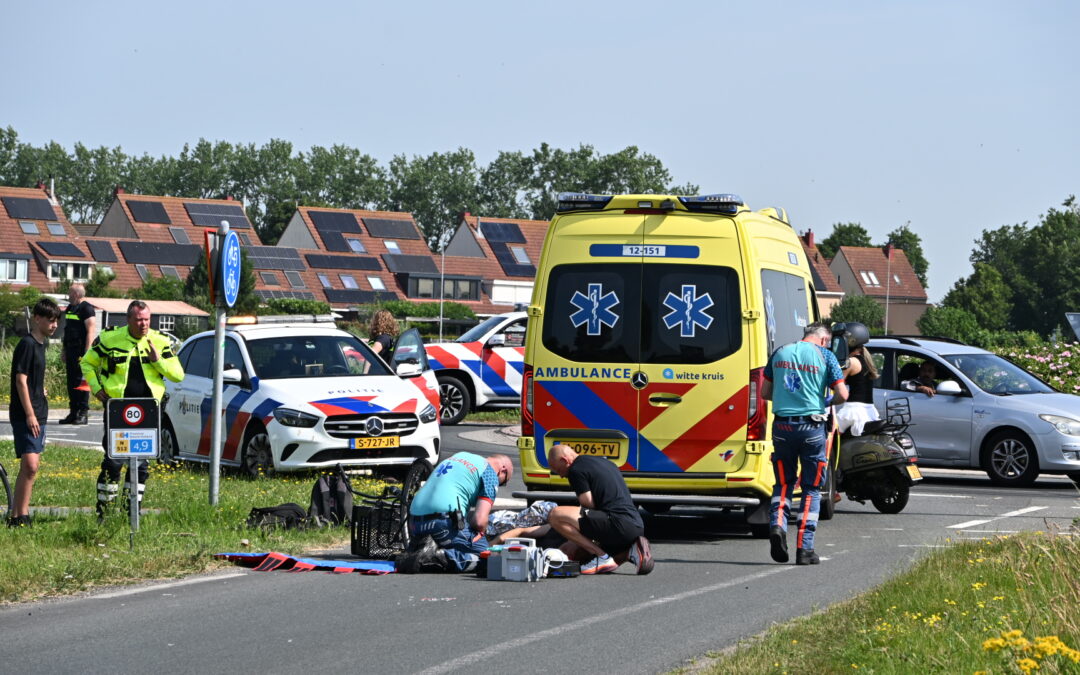 Ongeval met vrachtwagen en fietser op de N512 bij Egmond aan den Hoef