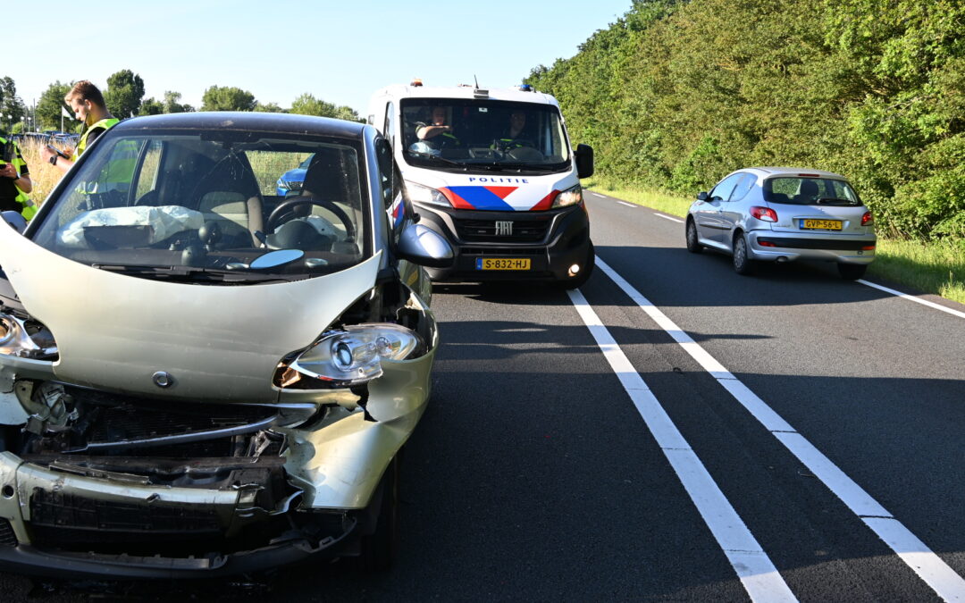 Bestuurster aangehouden na botsing op Steve bikoweg deels afgesloten.