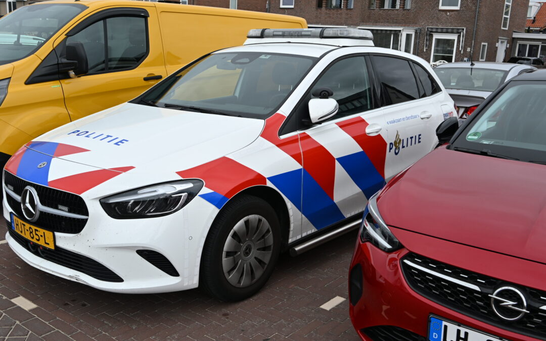 Beschadigde auto’s op boulevard Egmond aan Zee, politie zoekt veroorzaker